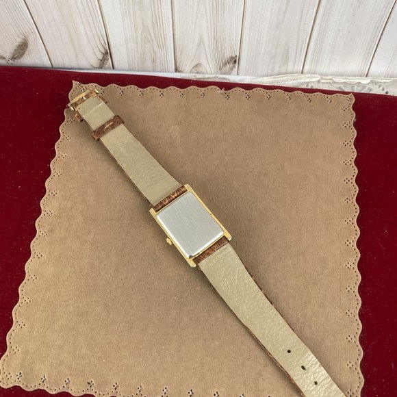 Beautiful Vintage Giordano Tank Style Retro Art Deco Watch - Picture 7 of 7